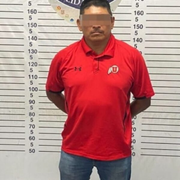 Presunto sicario es detenido en un retén en Playa del Carmen.