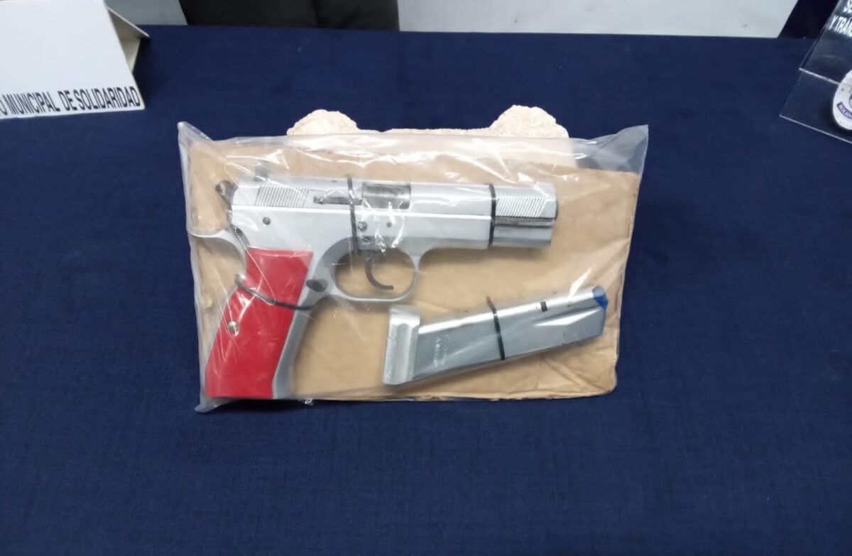 Caen tras intento de ejecución en El Petén de Playa del Carmen; a Kevin “N” y Oswaldo “N” la Policía les aseguró un arma de fuego.