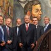 Invita AMLO a empresarios de EU a invertir en México
