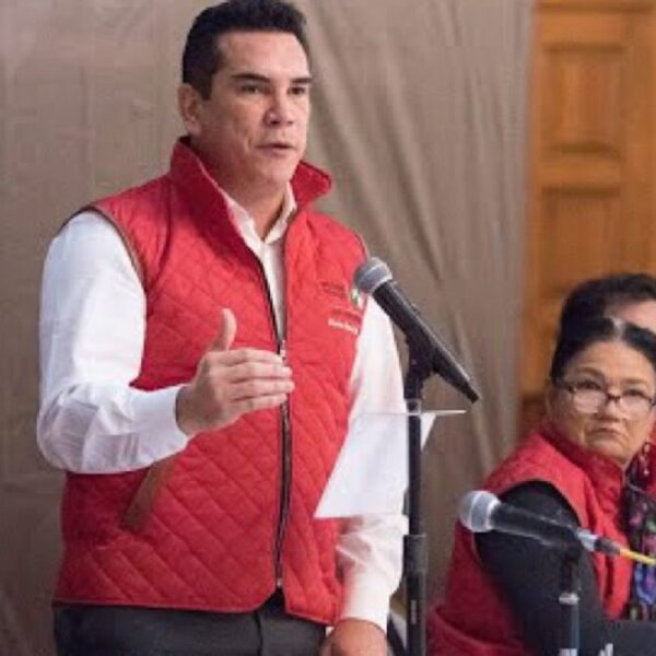 “Es tiempo” de una renovación en el PRI, dicen exgobernadores