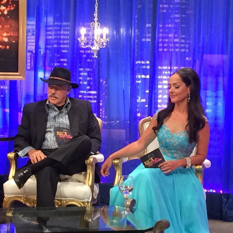 Andrea envía mensaje a su padre Andrés García y le pide perdón