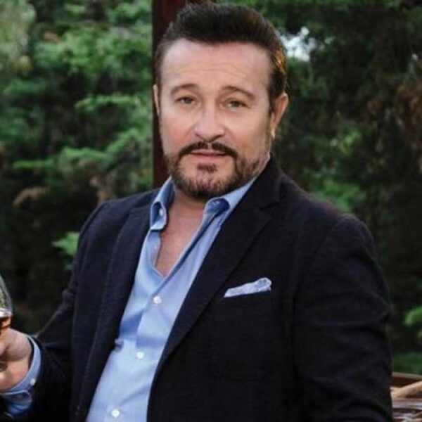 Arturo Peniche se da un "break" en su matrimonio