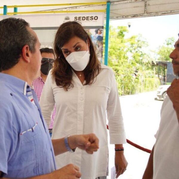 Los programas Piso Firme y Estufas Ecológicas cambiaron la vida a familias rurales: Carlos Joaquín, más de 14 mil 290 familias se benefician con el programa de estufas ecológicas