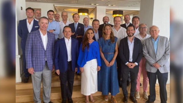 Se reúnen el gobernador Carlos Joaquín y la gobernadora electa Mara Lezama con directivos e inversionistas de INVEROTEL