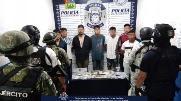 Presentan a 7 detenidos tras balacera en la Quinta Avenida.