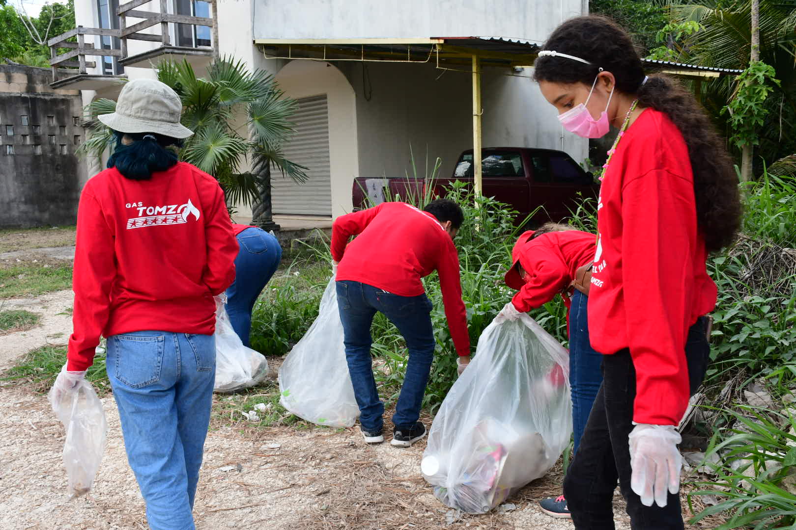 Grupo Tomza, el mayor distribuidor de Gas L.P. para México y Centroamérica, se suma a la jornada de limpieza masiva de Tulum, que es organizada por la Asociación Civil Tulum Circula