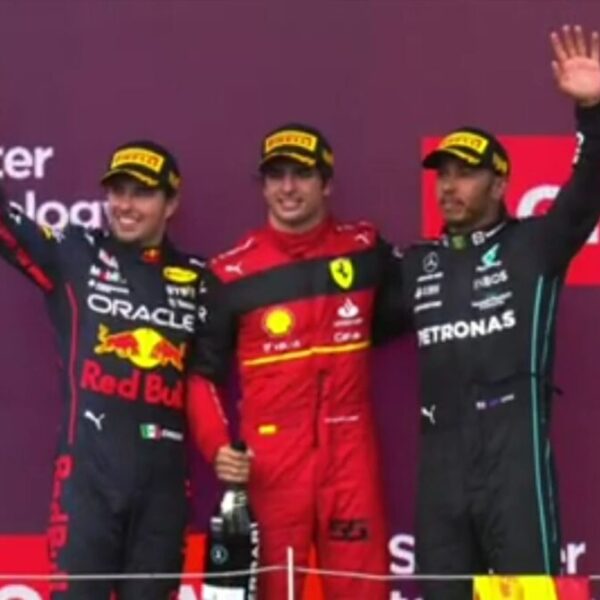 ‘Checo’ Pérez sube al podio en un dramático Gran Premio de Gran Bretaña.