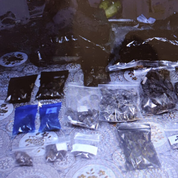 Aseguran droga tras cateo en Las Américas en Chetumal.