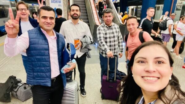 Critican frivolidad de diputados de MC y PAN que viajaron a Ucrania