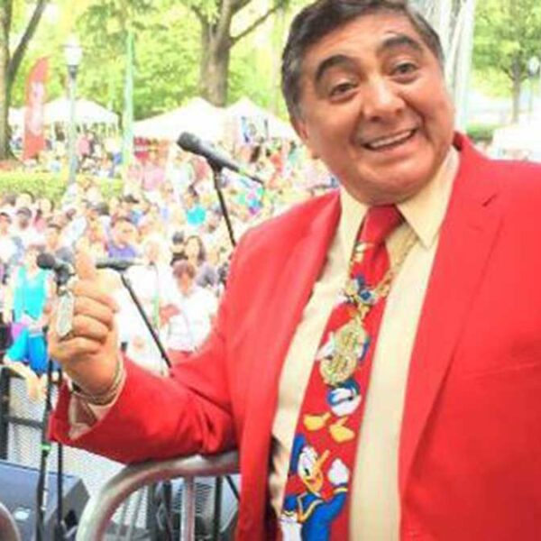 Hospitalizan de emergencia a Carlos Bonavides