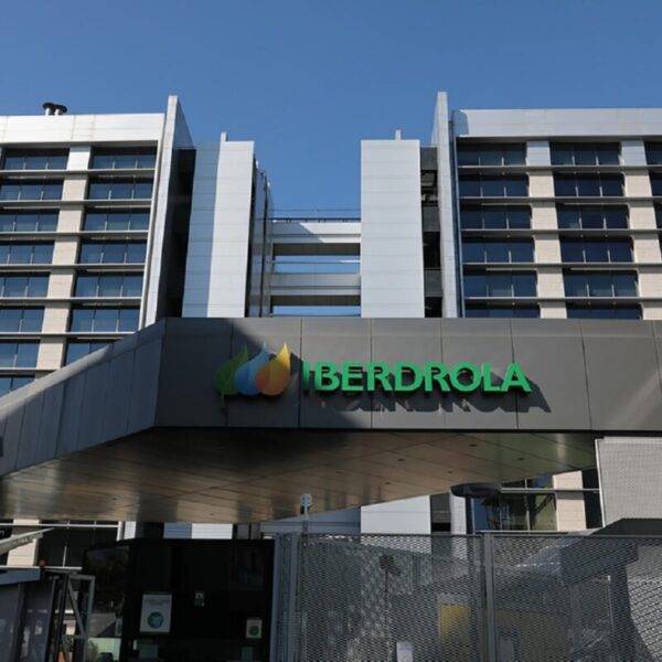 Congela juez multa histórica de 9 mil 145 mdp a Iberdrola