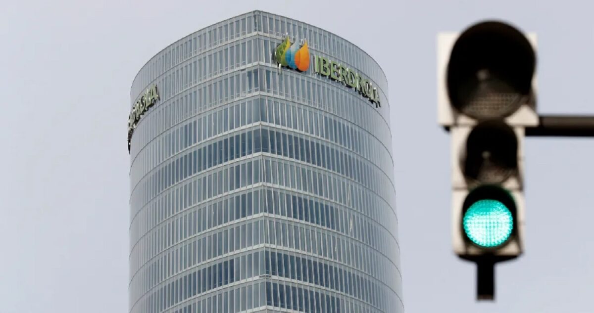 Sede de Iberdrola en España, donde algunos de sus directivos son acusados de manipular precios.