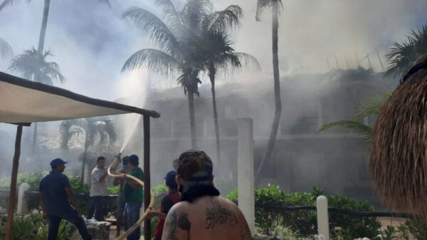 Cuantiosos daños por incendio en el hotel Amaité de Holbox.