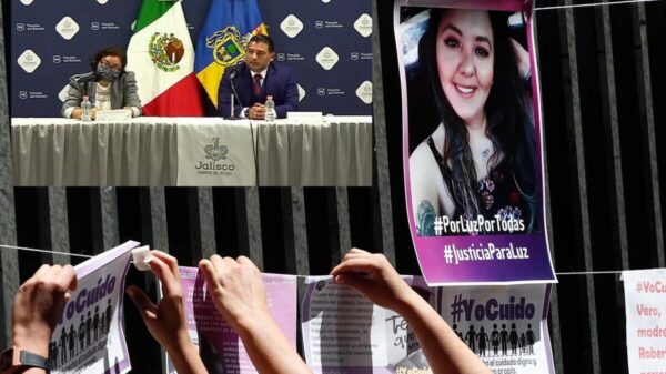 Mujer compró el alcohol y encendedor con que la quemaron viva: FGJ