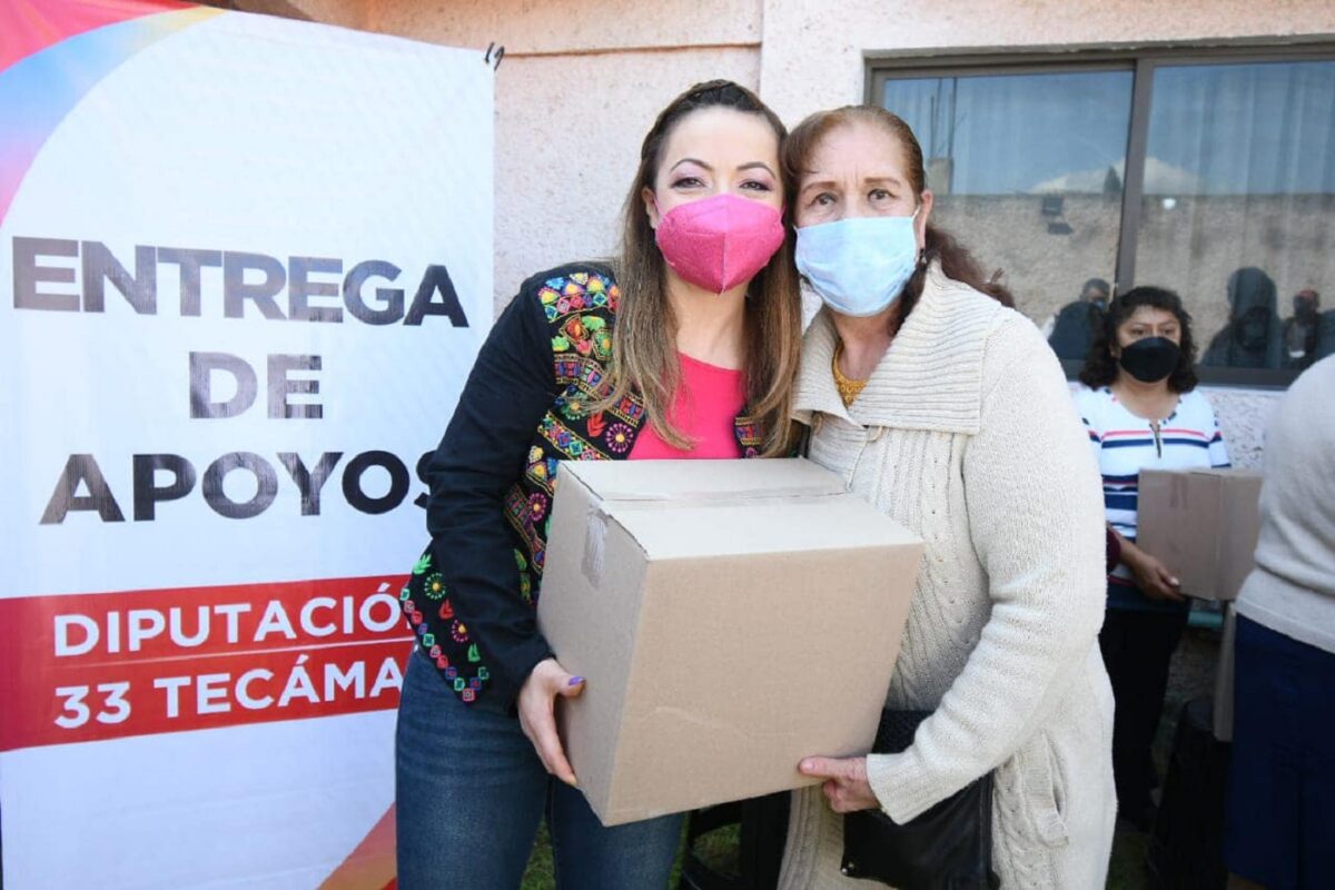 La diputada local del Partido Revolucionario Institucional por el distrito 33, Lilia Urbina Salazar, entregó apoyos el pasado 14 de julio en la comunidad de Santa María Ozumbilla, municipio de Tecámac, estado de México