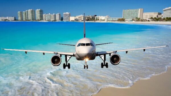 Imparable, flujo de turistas en Aeropuerto de Cancún