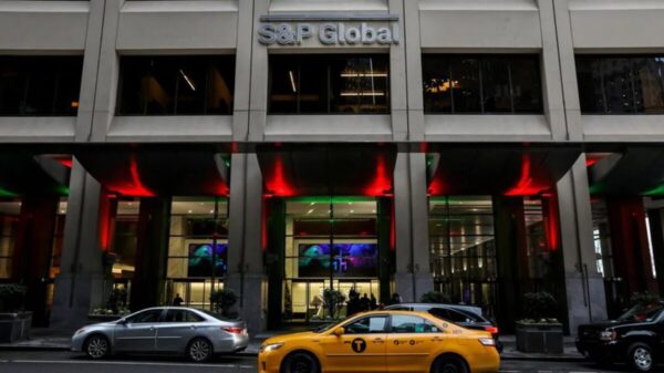 “Corrige” S&P perspectiva de México de “negativa” a “estable”