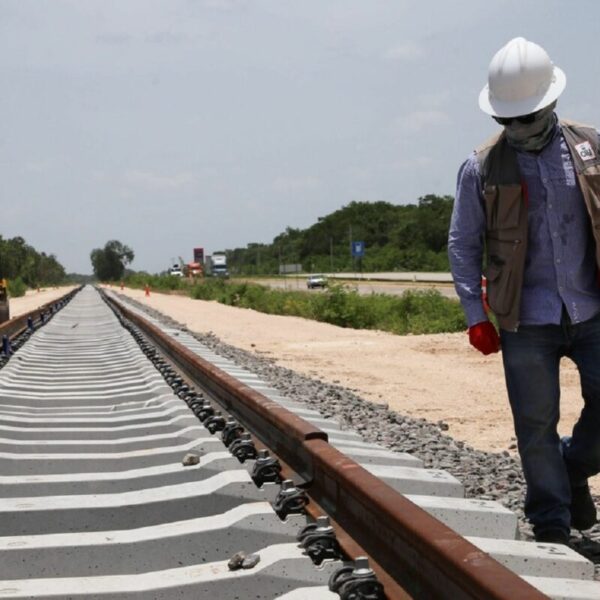 Requiere juez copia del decreto que reactiva el Tren Maya