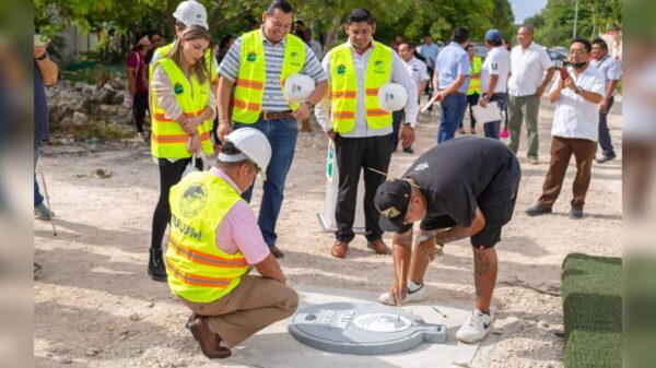 Entrega Marciano Dzul nuevo drenaje a habitantes de la Ya’ax Tulum