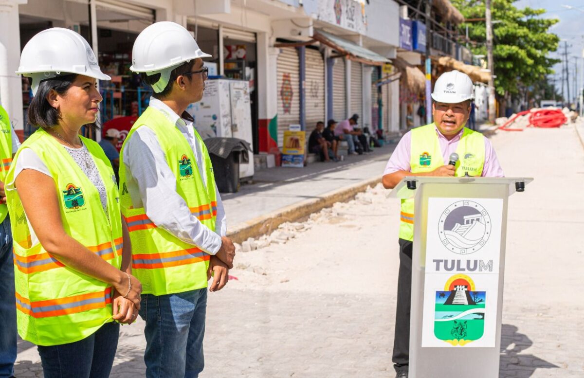 El presidente municipal Marciano Dzul Caamal dio banderazo al inicio de esta obra de alto impacto financiada con recursos federales.