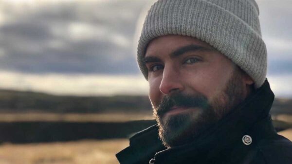 Zac Efron regresa a East High, escuela donde se grabó High School Musical