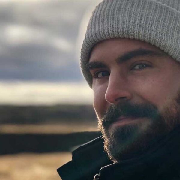 Zac Efron regresa a East High, escuela donde se grabó High School Musical