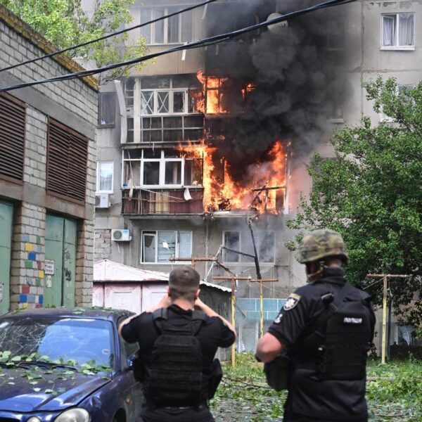 Paga Ucrania 100 dólares a quienes delaten a espías rusos.