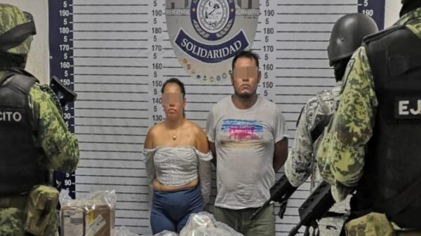 Detienen a otra pareja con droga en Playa del Carmen.