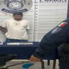 Pasajero de una van es detenido con droga en filtro policiaco.