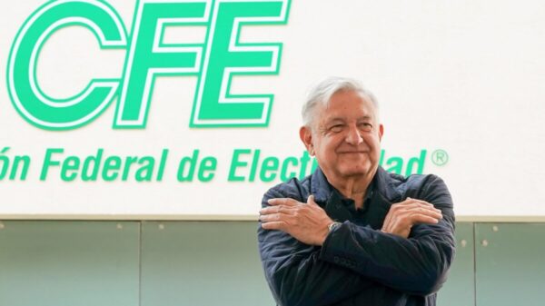 Refrenda AMLO apoyo a trabajadores de CFE