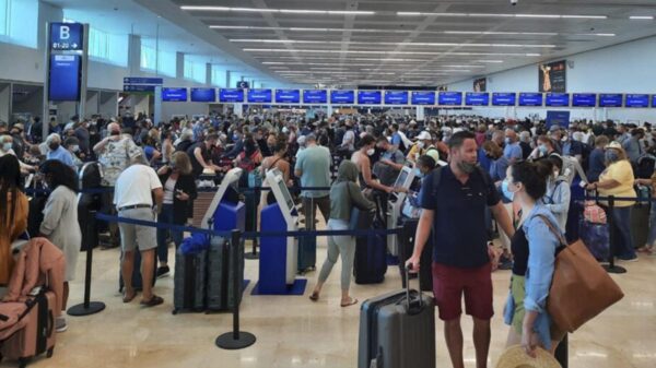 Mantiene Aeropuerto de Cancún promedio superior a 600 vuelos