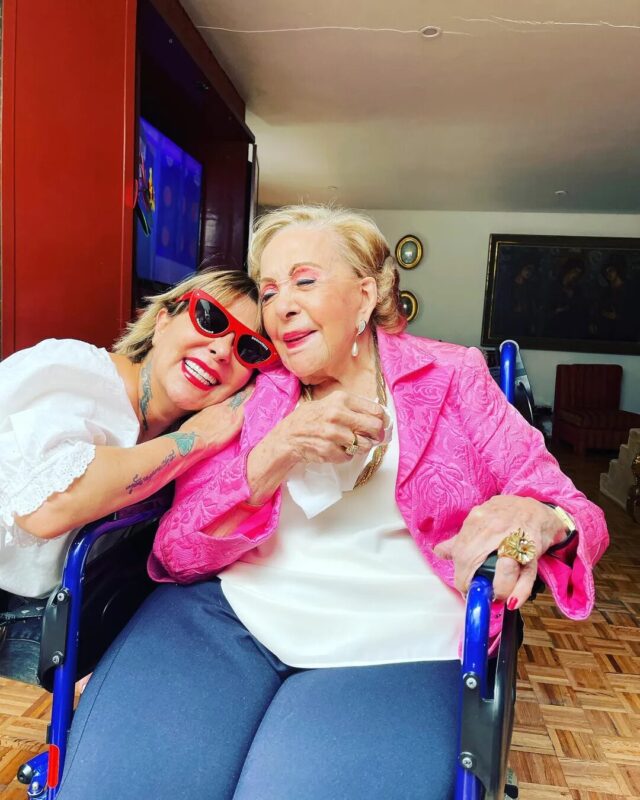 Alejandra Guzmán anuncia que no cantará en el homenaje a Silvia Pinal