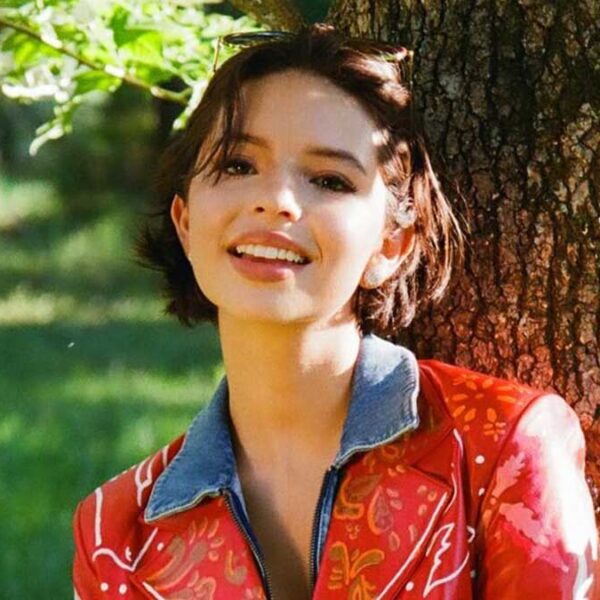 Ángela Aguilar usa lenguaje no binario en video de TikTok