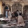 Sangriento atentado en mezquita deja 21 muertos en Afganistán