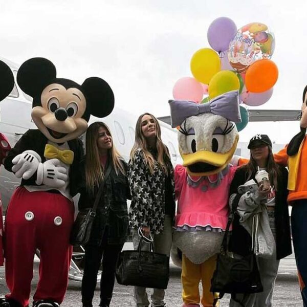 Belinda celebra cumpleaños con mariachi y Micky Mouse