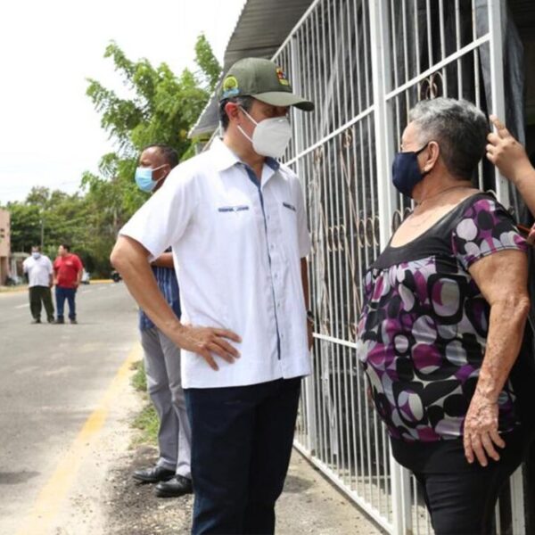 En el último año, Carlos Joaquín se ha mantenido en el Top 10 de los mejores gobernadores del país