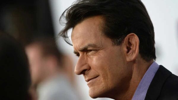 Charlie Sheen finaliza su demanda por VIH