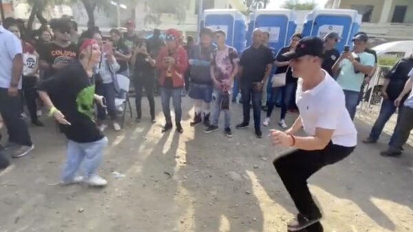 En aniversario luctuoso de Celso Piña, Colosio bailó vallenato