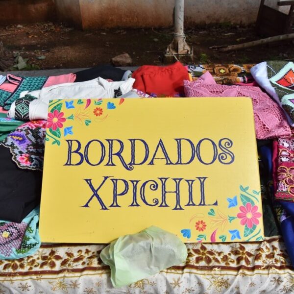 Artesanas mayas impulsan con el Xocbichuy economía de Felipe Carrillo Puerto