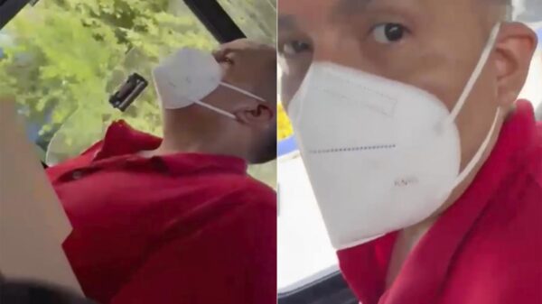 Sujeto en Cancún es exhibido masturbándose en transporte público