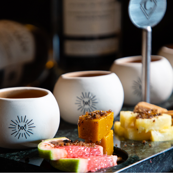 Degustación de mezcal amarás en Cao, una experiencia totalmente sensorial