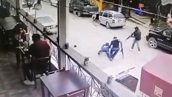 Sicarios ejecutan en Veracruz a un hombre a plena luz del día