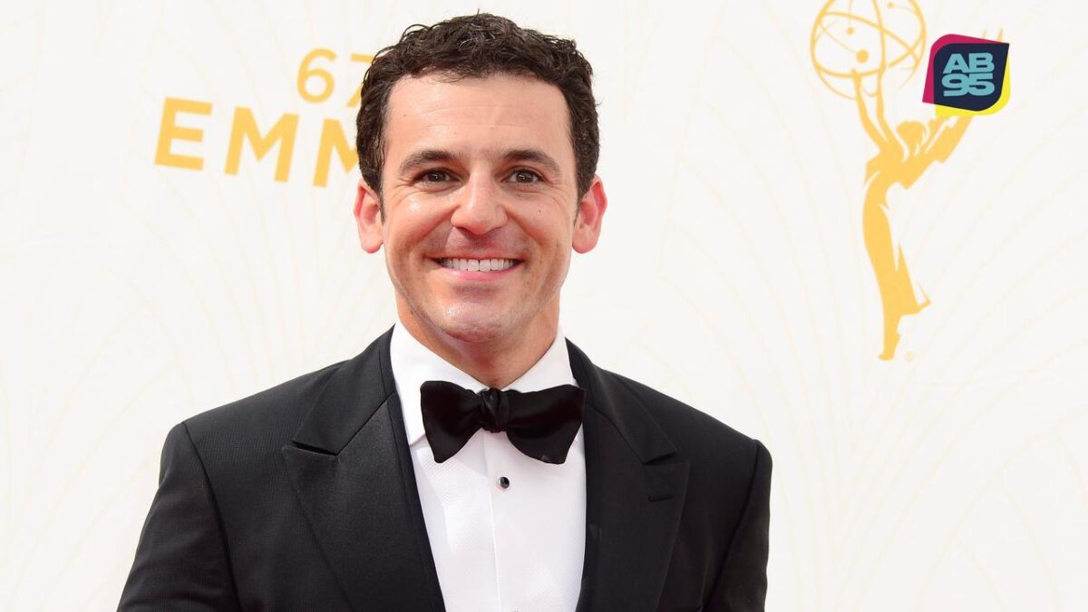 Fred Savage es acusado de acoso y agresión sexual