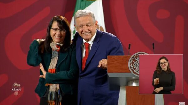 AMLO descarta que Álvarez-Buylla sustituirá a Delfina Gómez en SEP