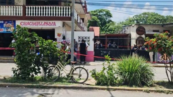 Masacran a balazos a ex síndico y su familia en Veracruz