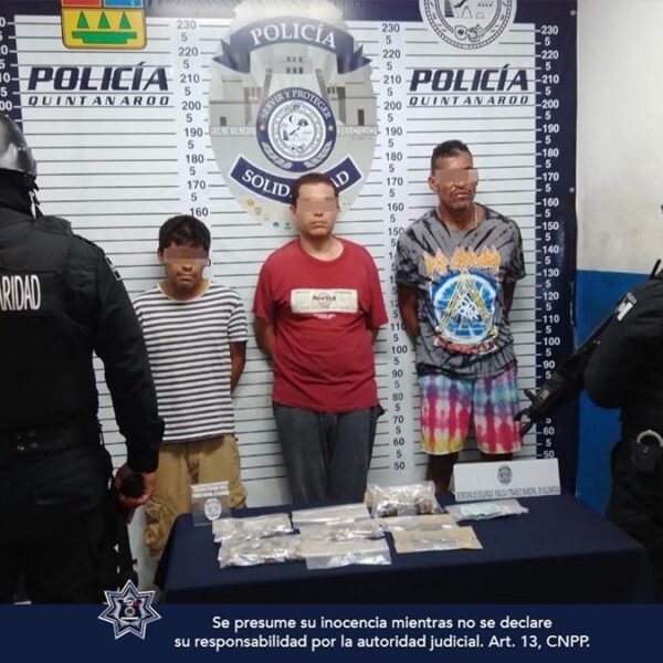 Detienen a trio de presuntos narcomenudistas en Playa del Carmen