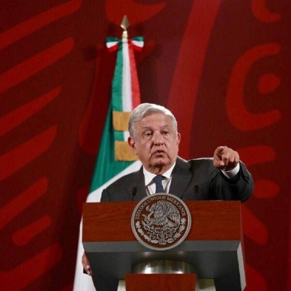 Llama AMLO a tregua bélica y comercial para enfrentar crisis global