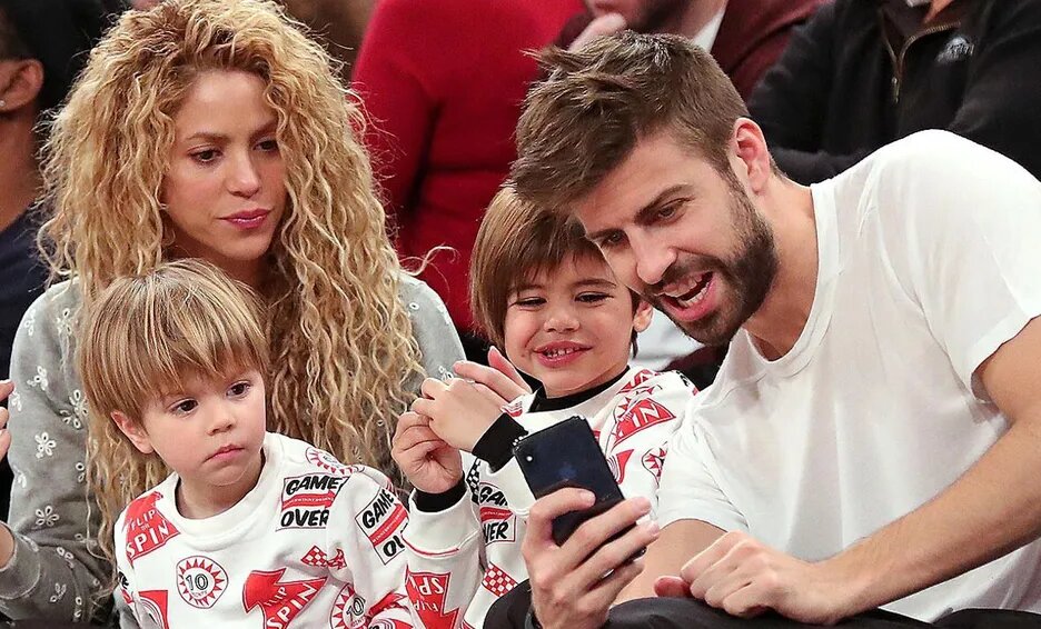 Shakira y Piqué aún no deciden quién se queda con sus hijos