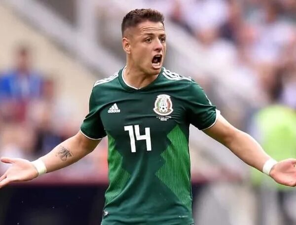 Chicharito responde sobre su ausencia en el Mundial de Qatar 2022