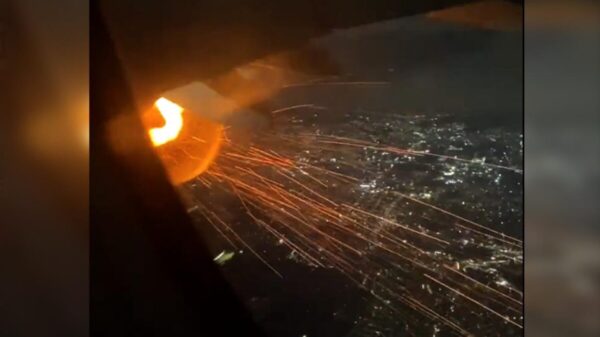 Terror en el aire!, avión de Viva Aerobús falla en pleno vuelo
